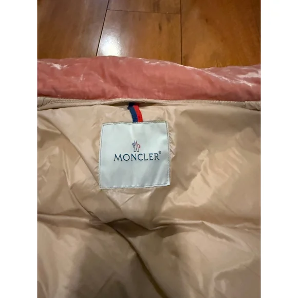 Women's Moncler Pink Velvet Puffer Jacket Size S with Beige Lining - Picture 5 of 13